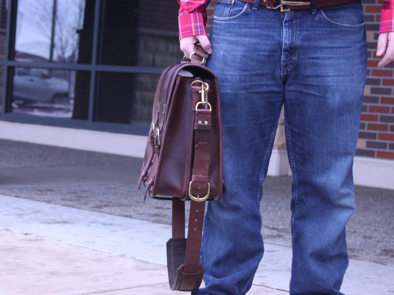LederMann-Extra-Large-Leather-Briefcase-Backpack-15