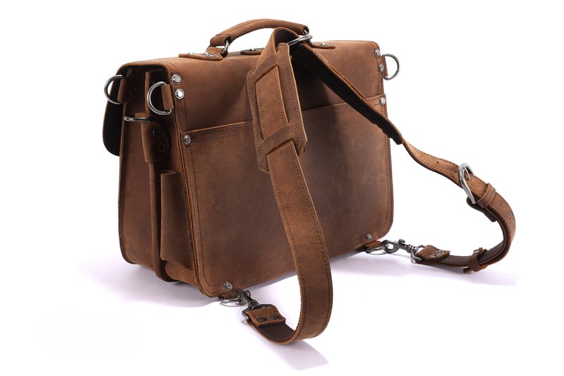 ledermann-rugged-leather-briefcase-backpack-bag-giveaway-2