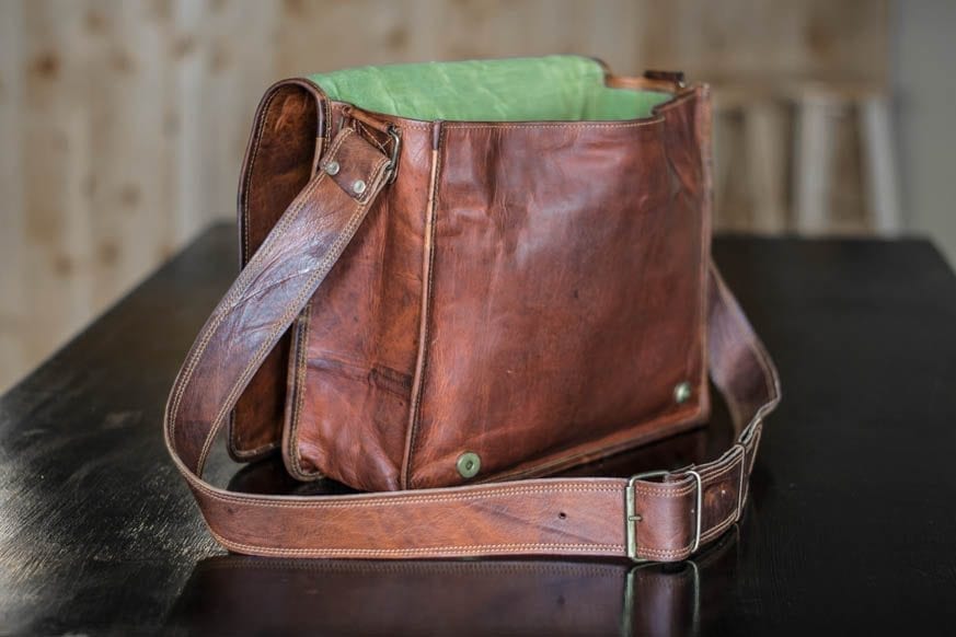 High-On-Leather-Vintage-Brown-Messenger-Bag-DSC_0019