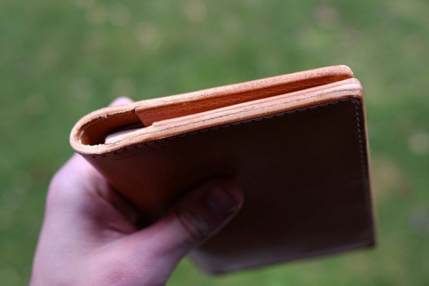 thirteen50-leather-whiskey-traveler-wallet-review - 7