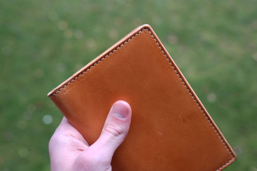 thirteen50-leather-whiskey-traveler-wallet-review - 8