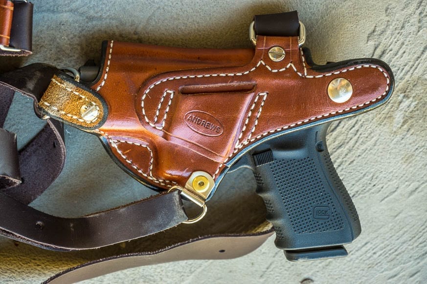 andrews-leather-monarch-shoulder-rig-and-holster-review-250-bestleather-org-dsc01201