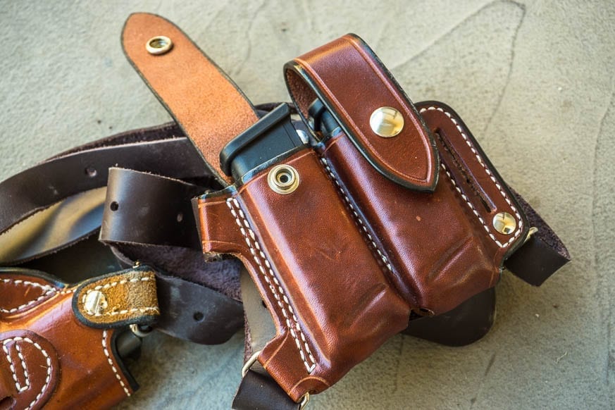 andrews-leather-monarch-shoulder-rig-and-holster-review-250-bestleather-org-dsc01202
